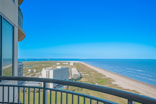 bc704-801 E Beach Dr, Galveston, TX, 77550-3364 | Card Image