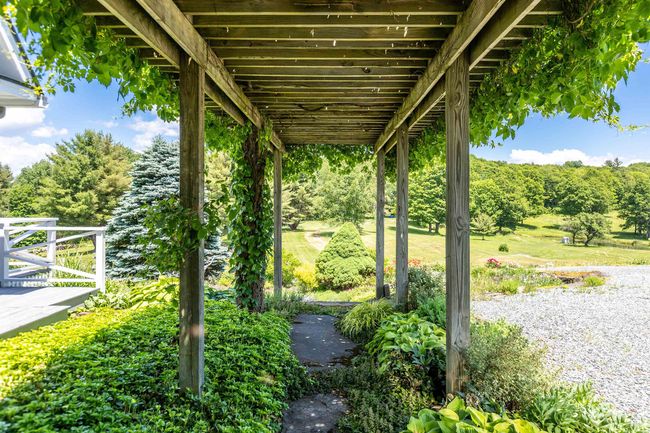 109 Windy Ln, House other with 5 bedrooms, 4 bathrooms and null parking in Pomfret VT | Image 9