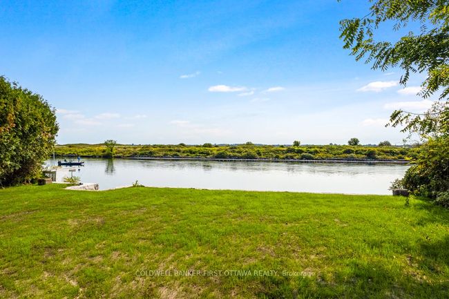 38 Tuttle Pt, House other with 3 bedrooms, 3 bathrooms and 6 parking in Johnstown ON | Image 35