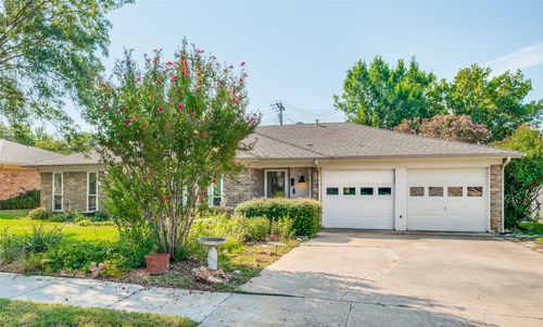 904 Ridge Dr, Bedford, TX, 76021-4264 | Card Image