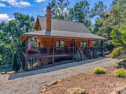 566 Nathan Mcdaniel Dr, Nebo, NC, 28761-6103 | Card Image