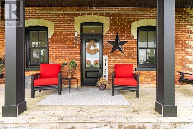 408082 Grey Road 4, House other with 3 bedrooms, 3 bathrooms and 13 parking in Maxwell ON | Image 4