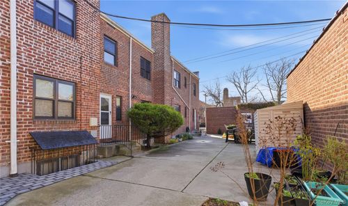 b-203-07 35th Ave, Bayside, NY, 11361-1109 | Card Image