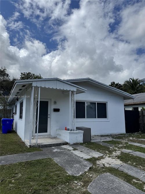 a-1230 Nw 8th Ct, Miami, FL, 33136-2304 | Card Image