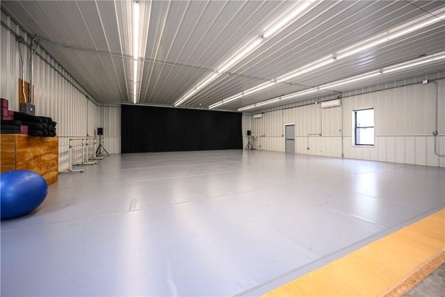 2, 500 sq ft studio | Image 20