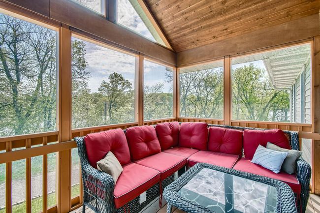 2nd Floor Sunroom | Image 16