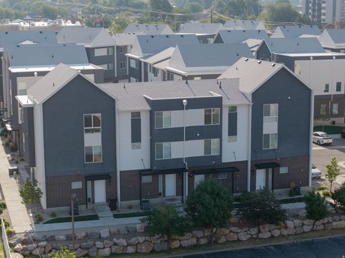 164 S Bushnell Way, Clearfield, UT, 84015-2793 | Card Image