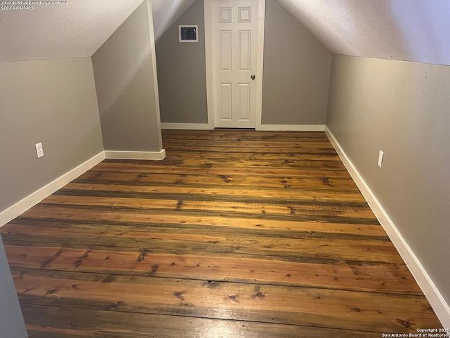 446 Waring Welfare Rd, House other with 2 bedrooms, 2 bathrooms and null parking in Waring TX | Image 6