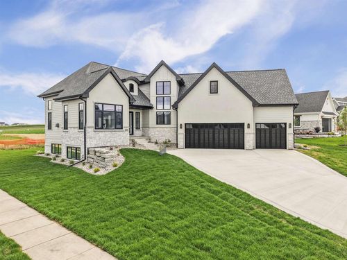 1600 Ginger Ln, Waunakee, WI, 53597-8742 | Card Image