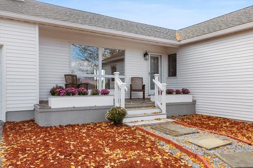 211 Rod And Gun Club Road, Shaftsbury, VT, 05262 | Card Image