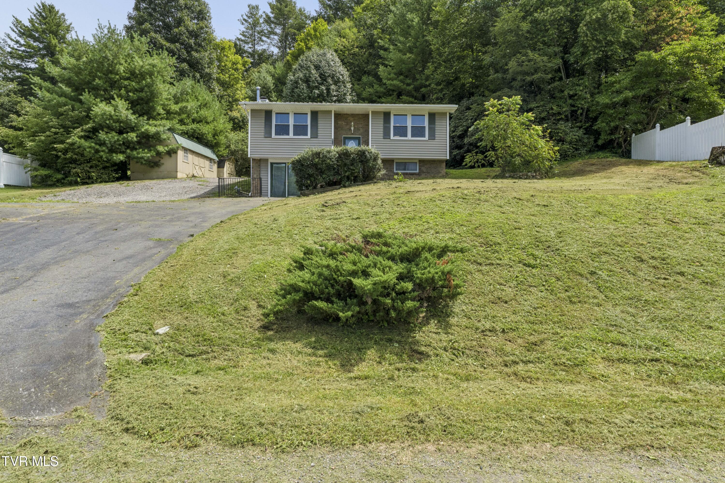 Residential in Mountain City 5