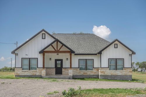 12946 Prosperidad Ln, Atascosa, TX, 78002-2281 | Card Image