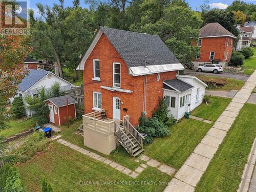 154 5th St, Midland, ON, L4R3V9 | Card Image