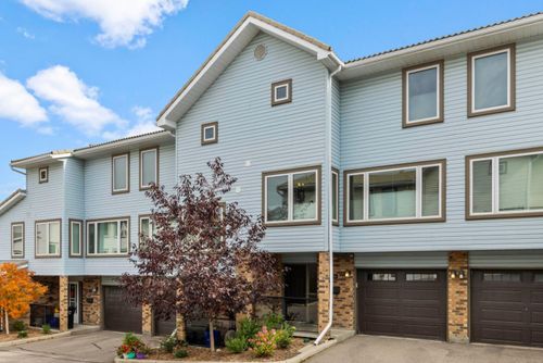 76 Coachway Gdns Sw, Calgary, AB, T3H2V9 | Card Image