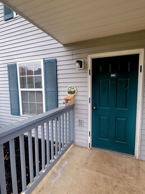 apt-201-15 S Shafer St, Athens, OH, 45701-2768 | Card Image