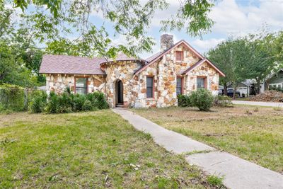 1018 N 2nd Street, House other with 2 bedrooms, 1 bathrooms and 4 parking in Temple TX | Image 2