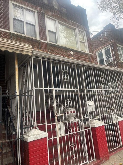 442 Amboy St, Brooklyn, NY, 11212-4902 | Card Image