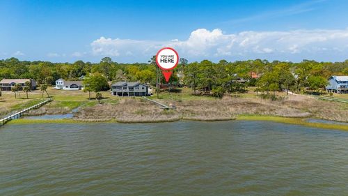 26 17th St, Apalachicola, FL, 32320-1804 | Card Image