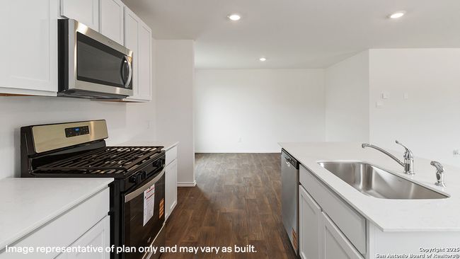4202 Paprika Grv, House other with 5 bedrooms, 3 bathrooms and null parking in Von Ormy TX | Image 11