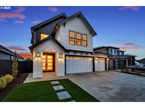 231 W Koa St, Washougal, WA, 98671-2907 | Card Image