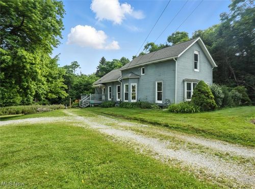 11268 Mayfield Rd, Chardon, OH, 44024-9451 | Card Image