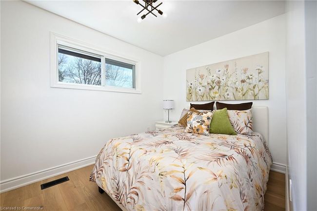 812 10 Th Ave, House other with 5 bedrooms, 2 bathrooms and 5 parking in Hamilton ON | Image 23