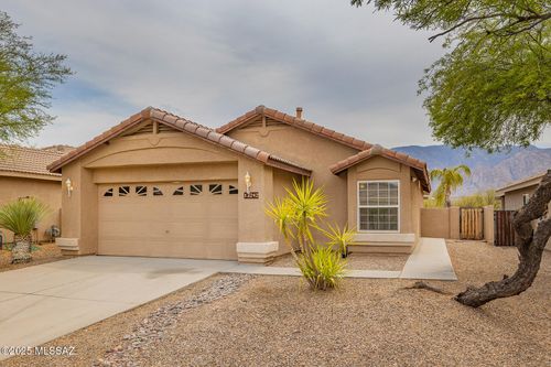 13242 N Lost Artifact Ln, Oro Valley, AZ, 85755-1942 | Card Image