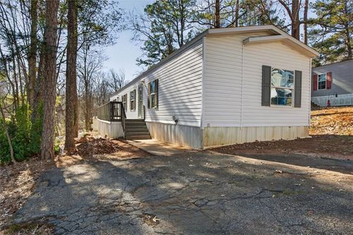 5458 Rolling Oak Ln, Buford, GA, 30518-1761 | Card Image