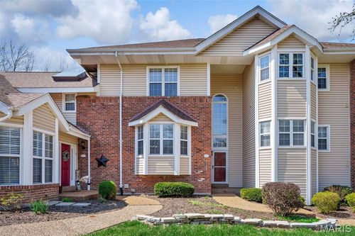 10-405 Meramec Way, Saint Charles, MO, 63303-8447 | Card Image