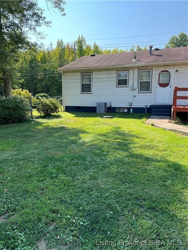 4414 Grant Line Rd, Home with 4 bedrooms, 1 bathrooms and null parking in New Albany IN | Image 18