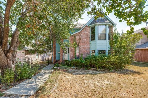 2315 Cuesta Ln, Mckinney, TX, 75072-3811 | Card Image