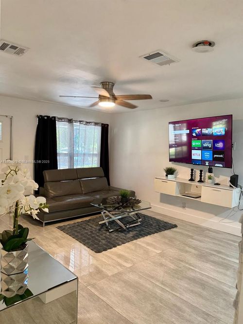 5737 Freedom St, Hollywood, FL, 33021-2746 | Card Image