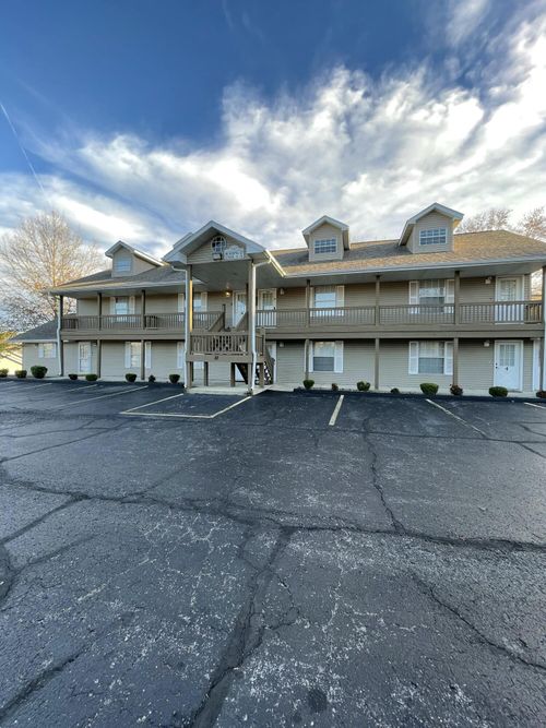 apt-7-27 Fall Creek Dr, Branson, MO, 65616-3443 | Card Image