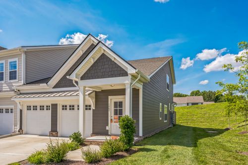 1067 Blueberry Ln, Franklin, TN, 37064-4367 | Card Image