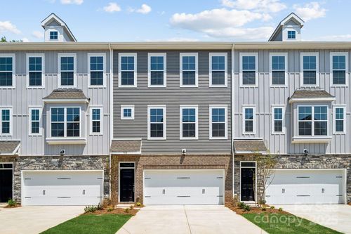 4371 Reed Creek Dr, Sherrills Ford, NC, 28673-9515 | Card Image