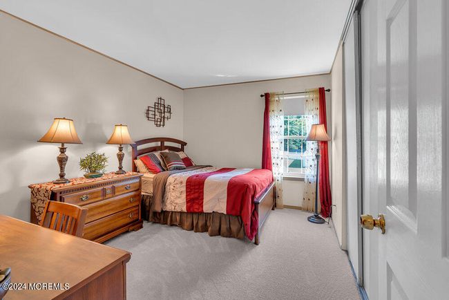 39 Honeysuckle Way, House other with 4 bedrooms, 3 bathrooms and null parking in Howell NJ | Image 29