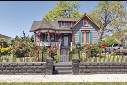 210 S 6th St, Pulaski, TN, 38478-3602 | Card Image