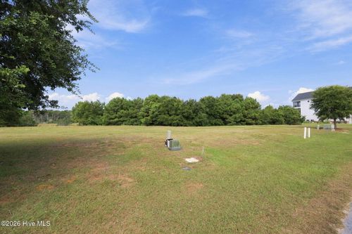 617 Cannonsgate Dr, Newport, NC, 28570-4545 | Card Image