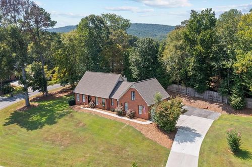 2654 Foxmore Cir, Dalton, GA, 30720-4913 | Card Image
