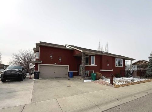 302 Sixmile Lane S, Lethbridge, AB, T1K5S6 | Card Image