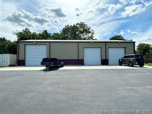 Residential in Fairland 5