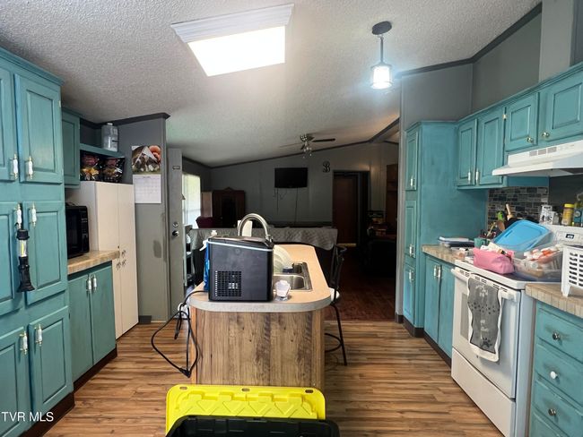 861 Hickory Tree Rd, House other with 3 bedrooms, 2 bathrooms and null parking in Bristol TN | Image 15