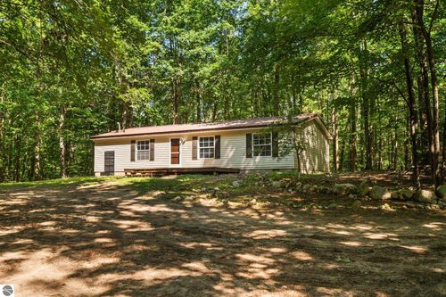 3460 W Sanborn Road, Lake City, MI, 49651 | Card Image