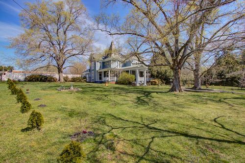 401 King St, Keysville, VA, 23947-3567 | Card Image