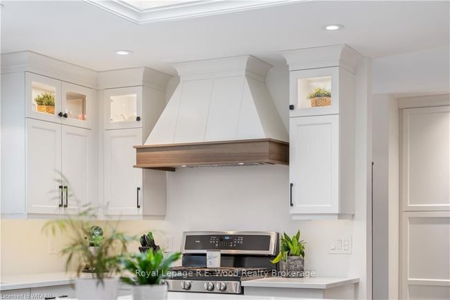 365643 Evergreen St, House other with 4 bedrooms, 2 bathrooms and 20 parking in Burgessville ON | Image 8