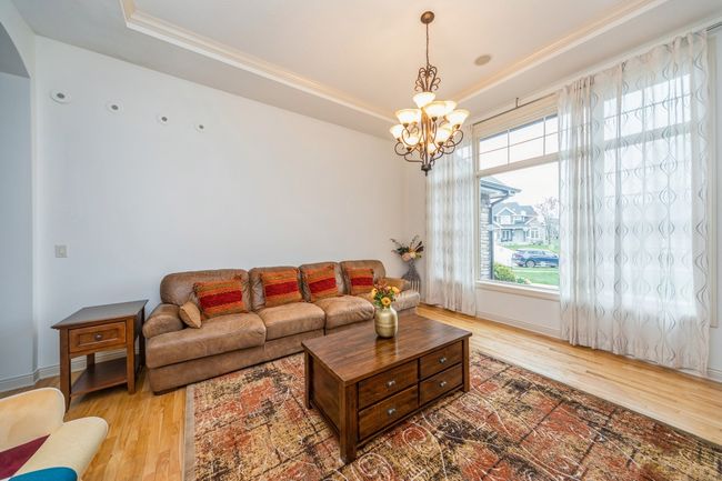 9289 Winterberry Ct, Home with 4 bedrooms, 4 bathrooms and null parking in West Des Moines IA | Image 5