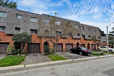 7 Briar Path, Condo with 3 bedrooms, 2 bathrooms and 2 parking in Brampton ON | Image 3