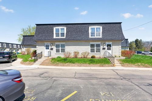 4100 W Cherrywood Lane, Brown Deer, WI, 53209 | Card Image