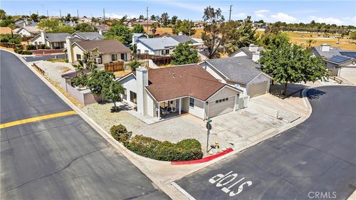 9154 Cherrywood Ln, Hesperia, CA, 92344 | Card Image