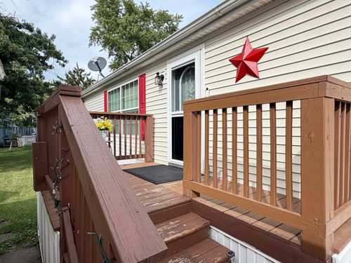 322 Avenue F, Bloomington, IL, 61701 | Card Image